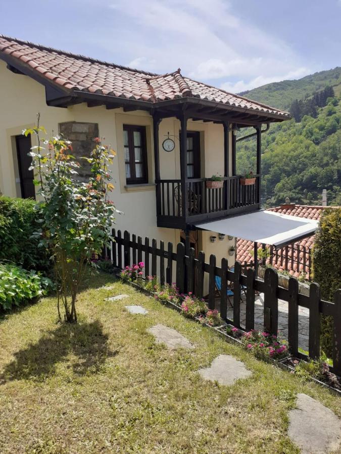 La Casina De Santulaya Βίλα Cangas De Narcea Εξωτερικό φωτογραφία