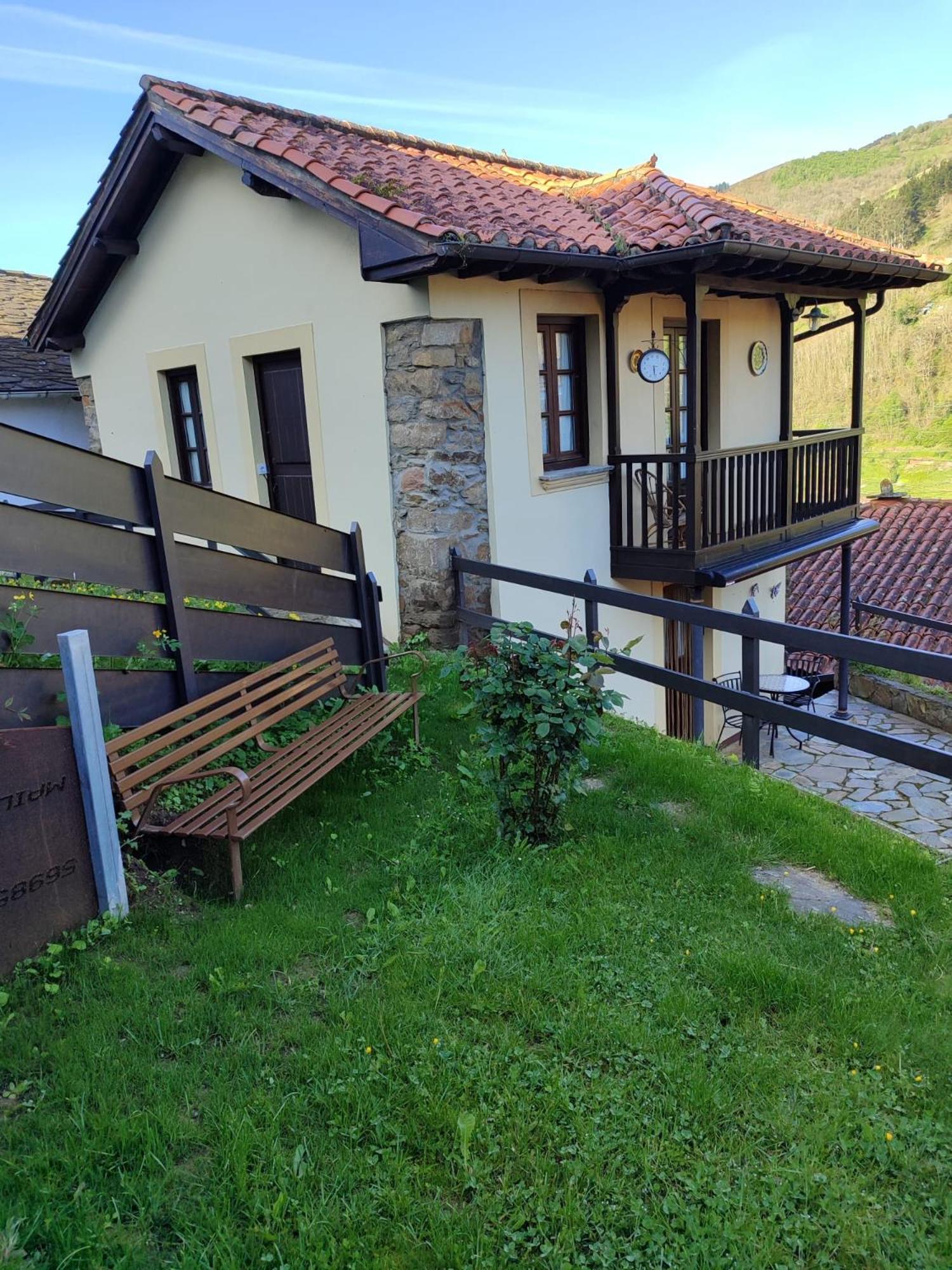La Casina De Santulaya Βίλα Cangas De Narcea Εξωτερικό φωτογραφία