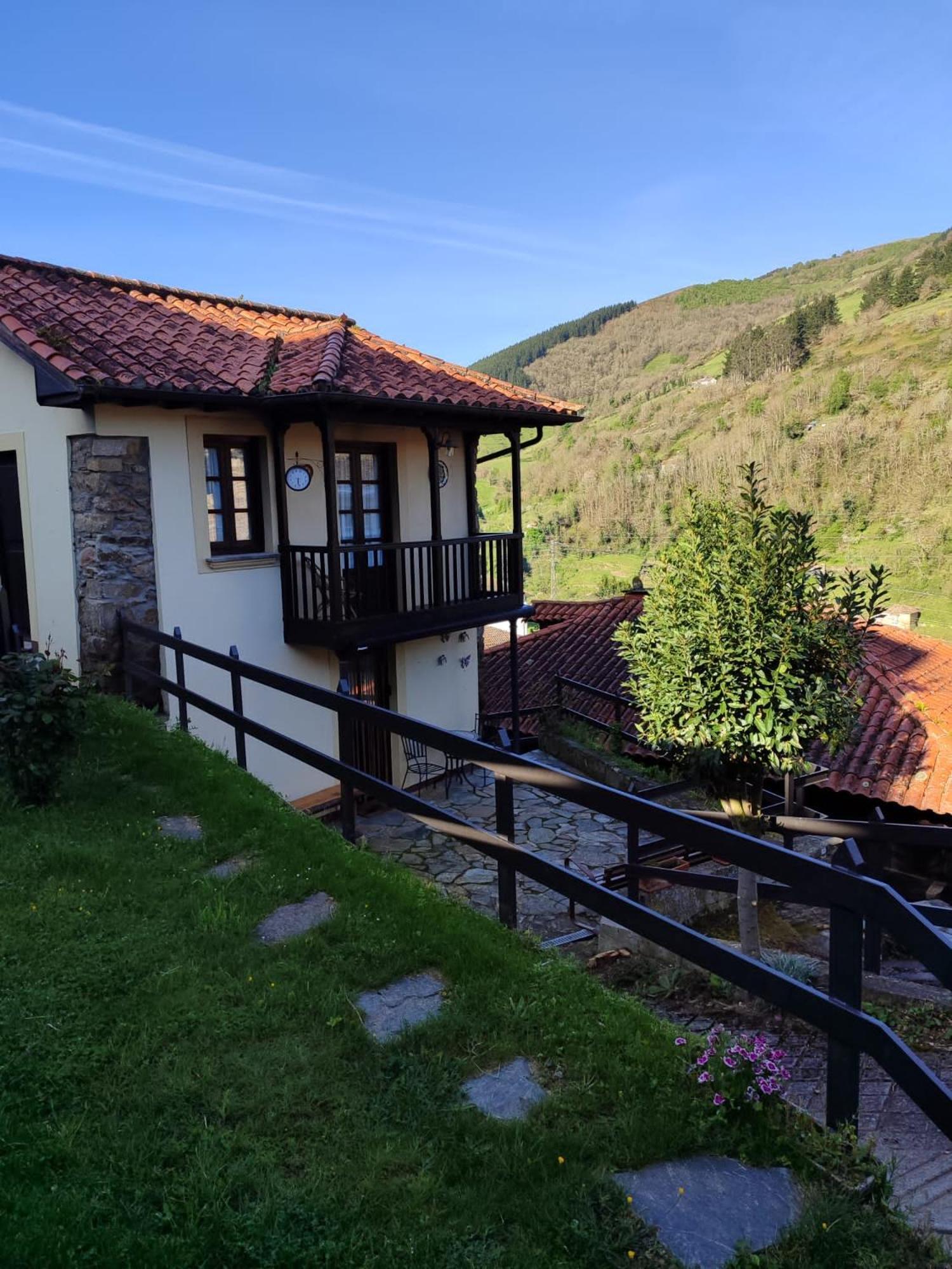 La Casina De Santulaya Βίλα Cangas De Narcea Εξωτερικό φωτογραφία